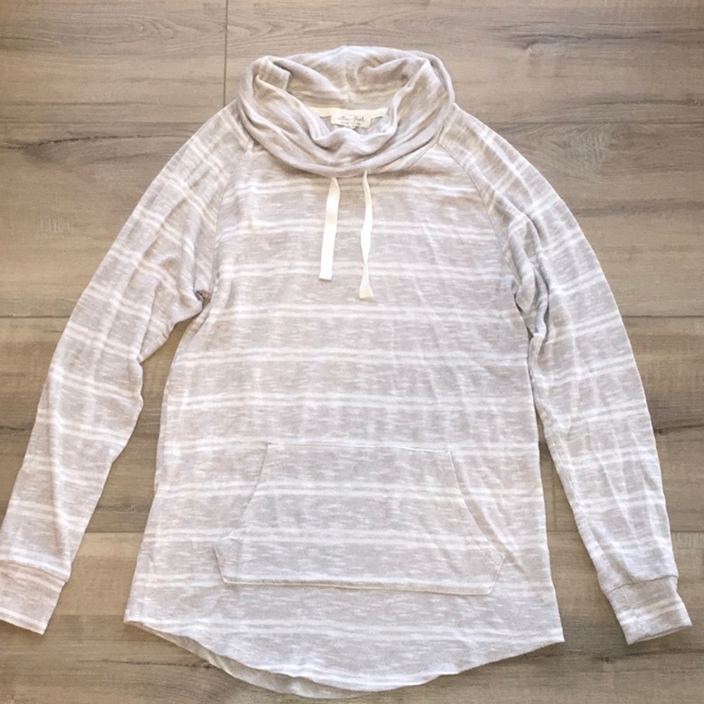 Ultra Flirt New York Los Angeles Cowl Neck Top Size XS